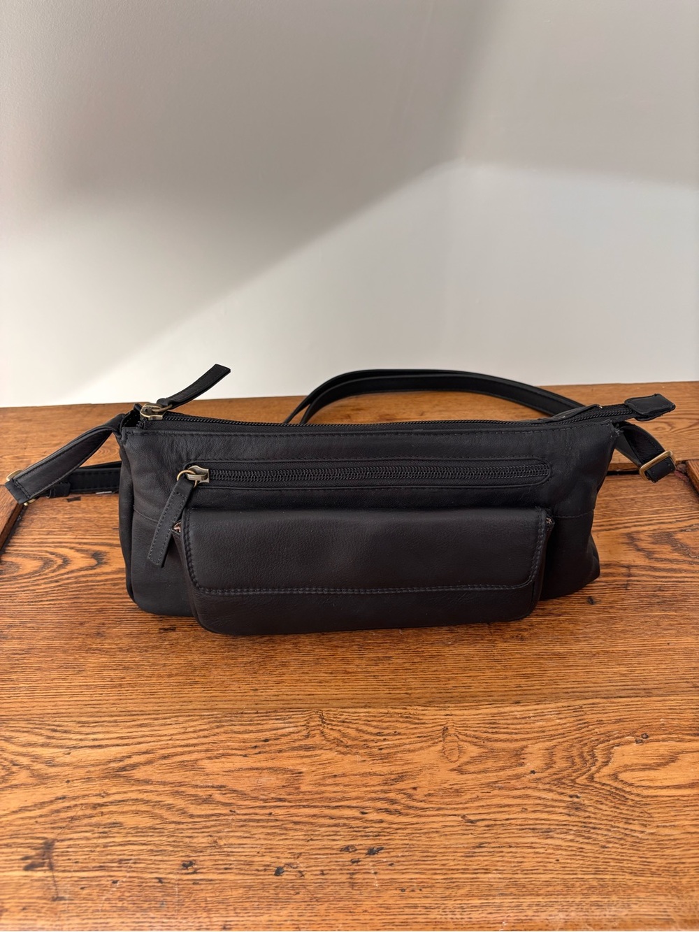 Vintage Derek Alexander Leather Baguette Bag 🖤